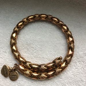 🌟GUC, Alex & Ani 4 Gold Tone Bracelets